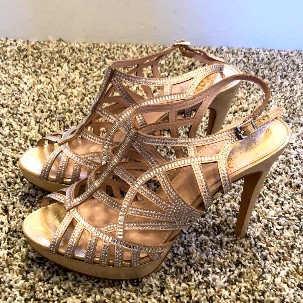 Vince Camuto Janene Sandals NEW - NEVER WORN
